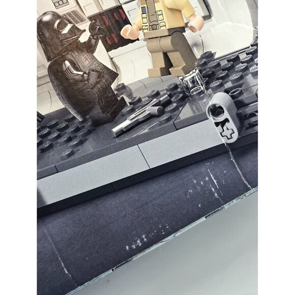 LEGO Star Wars Boarding the Tantive IV 75387 Exclusive 25th Anniversary Minifig - Picture 15 of 15